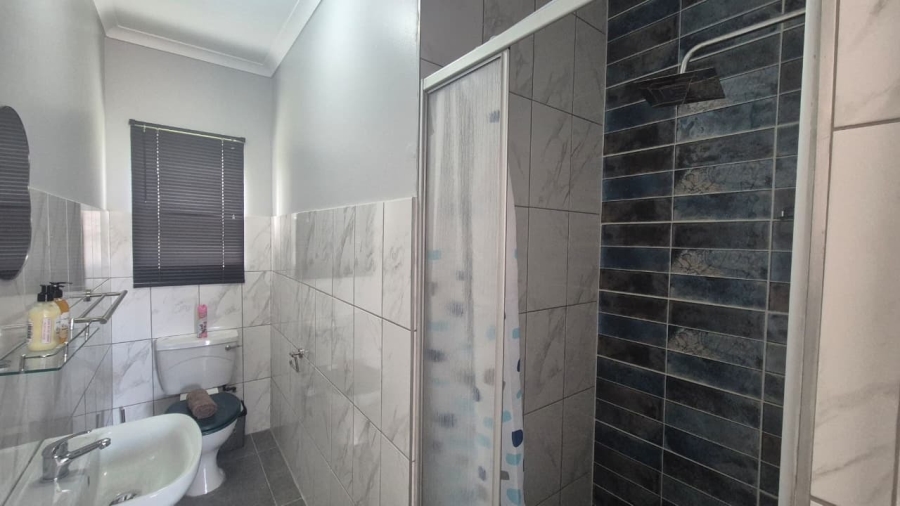 To Let 3 Bedroom Property for Rent in Myburgh Park Western Cape